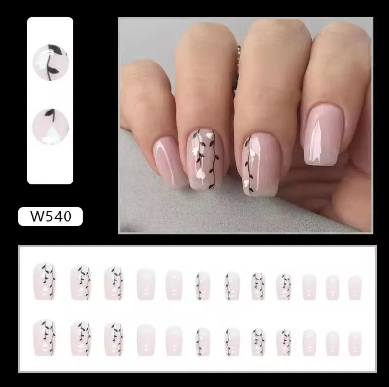 أظافر صناعية  nails