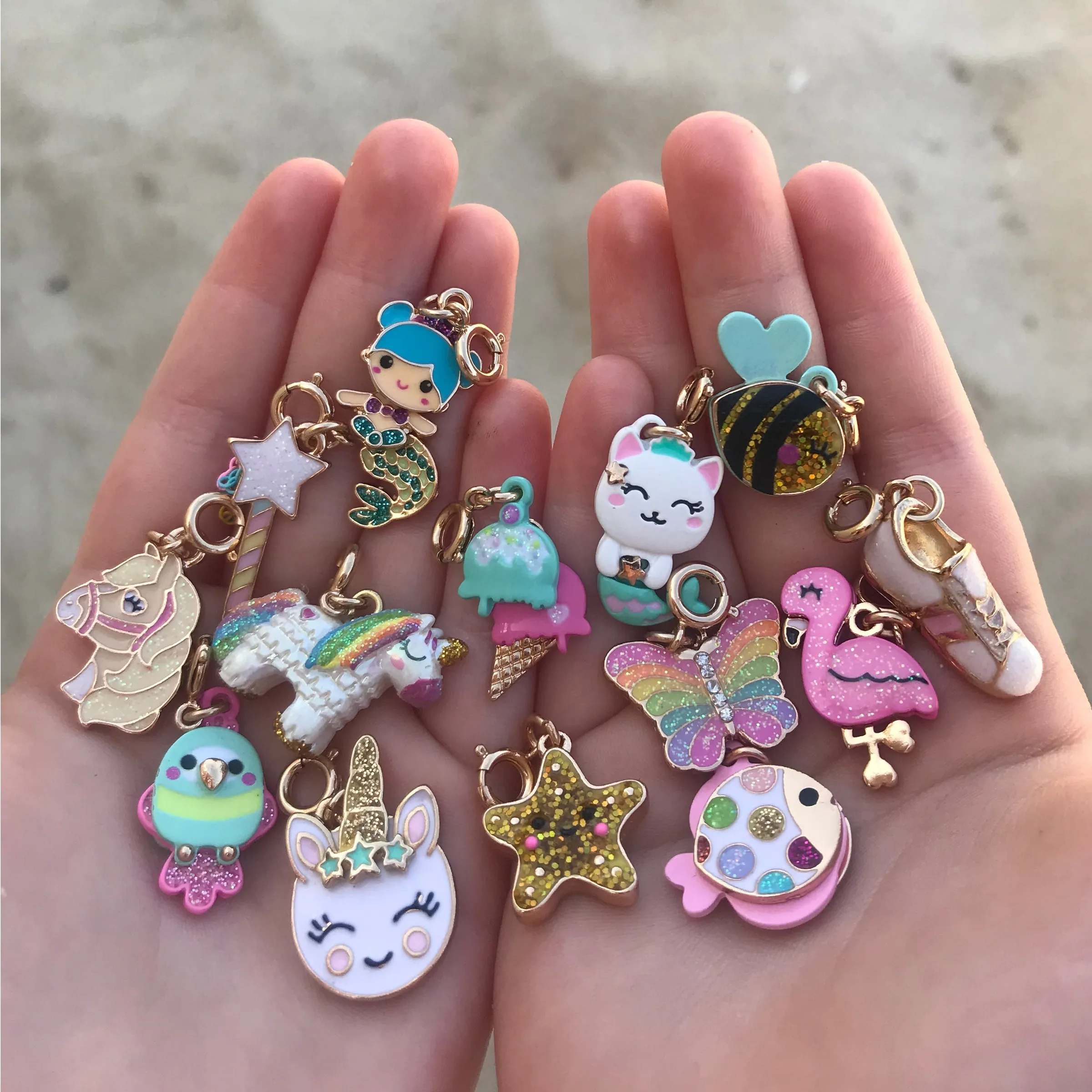 CHARM IT! Gold Glitter Horse Charm
