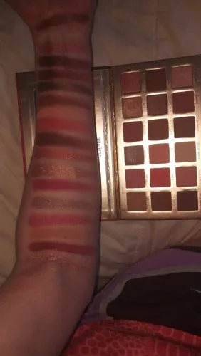 Shimmer Matte Eyeshadow Makeup Palette 18 Color
